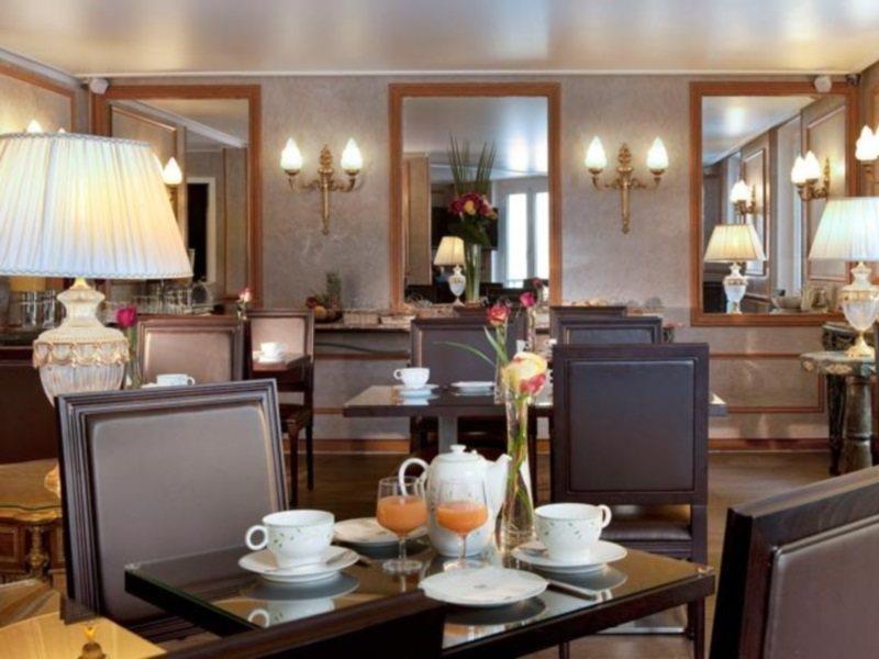 Plaza Elysees 4* Parijs