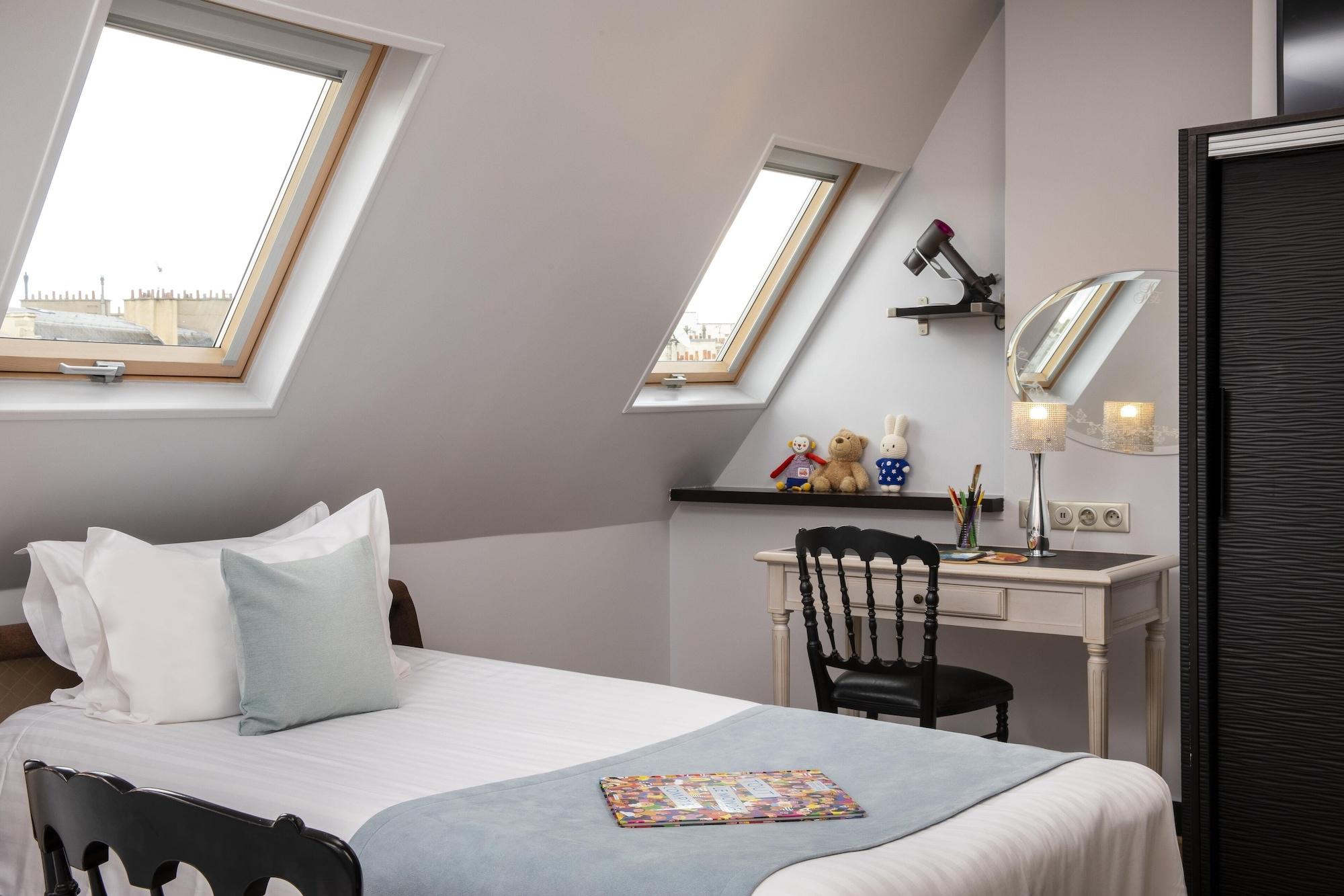 Plaza Elysées 4* Parigi