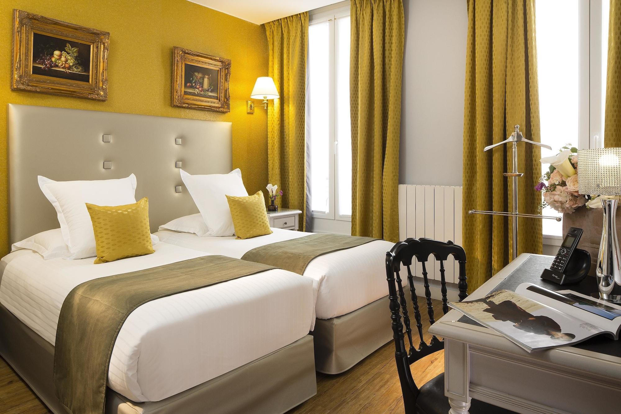 Plaza Elysées 4* Parigi